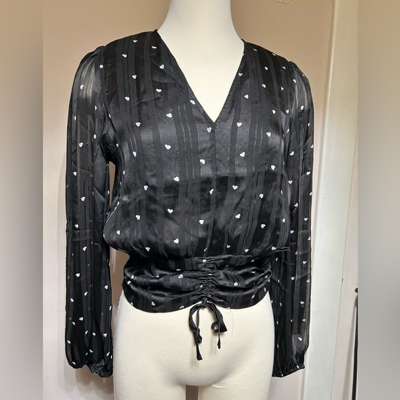 Heart Printed long sleeve blouse - Picture 4 of 9